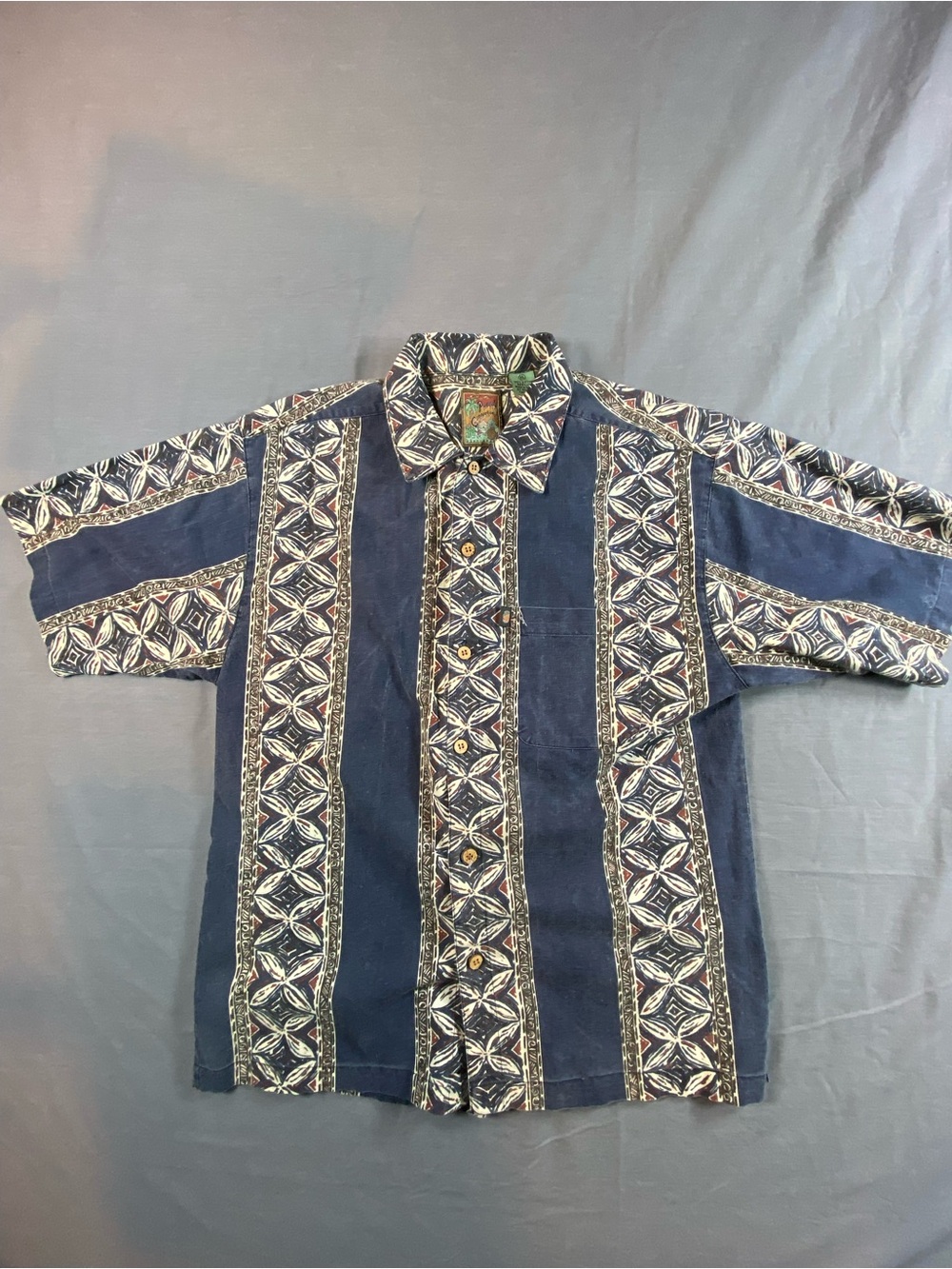 Vintage Men's Pineapple Connection Navy Patterned Short-Sleeve Button-Down Shirt
